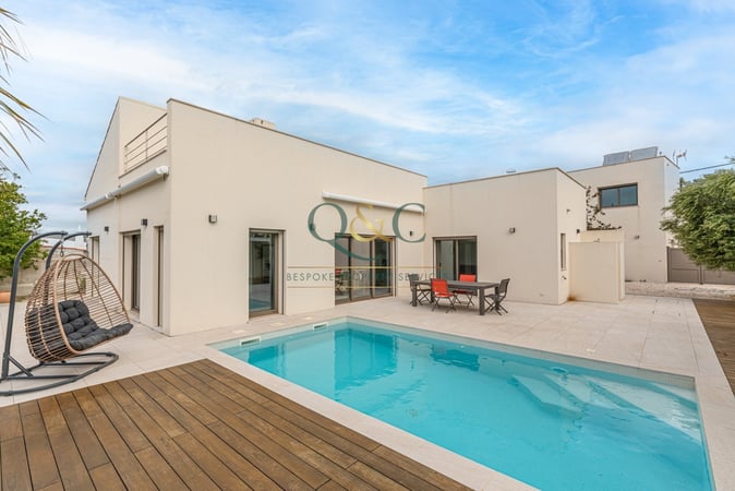 Villa in Santa Barbara de Nexe - view 1