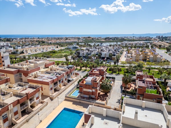 Apartment in Dehesa de Campoamor - view 1