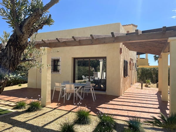 Villa in Nati - view 1