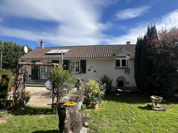 House in Cussac - view 1