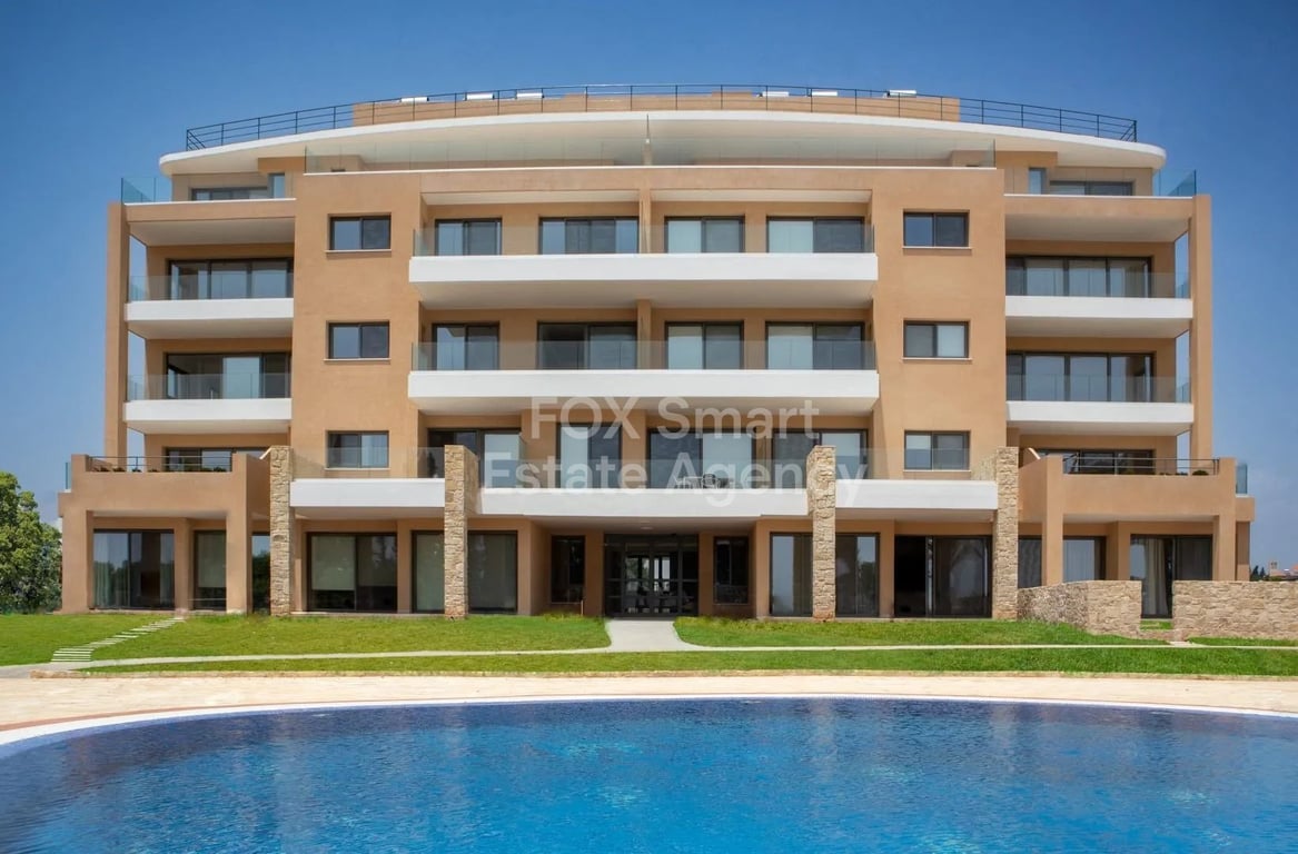 Apartment in Tserkezoi - Image 2