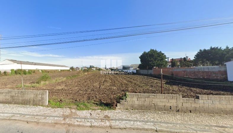 House in Povoa de Varzim - view 1