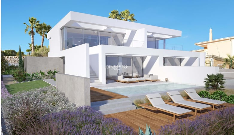 Villa in Lagos - view 1