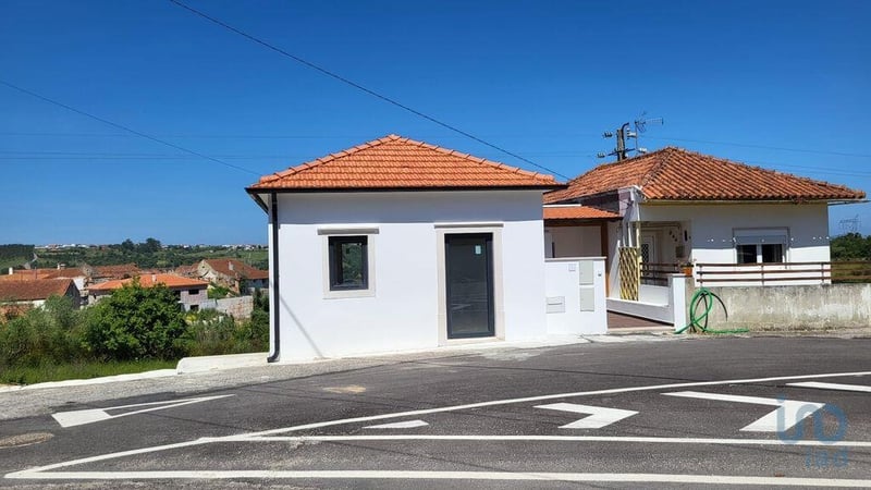 House in Porto de Mos - view 1