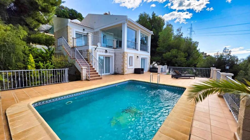 Villa in Calp - view 1