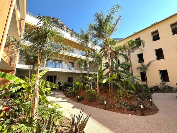 Apartment in Eze - view 1