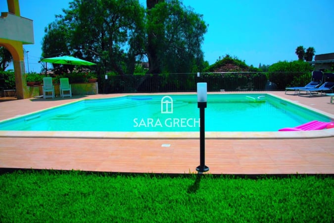 House in Qala - view 1