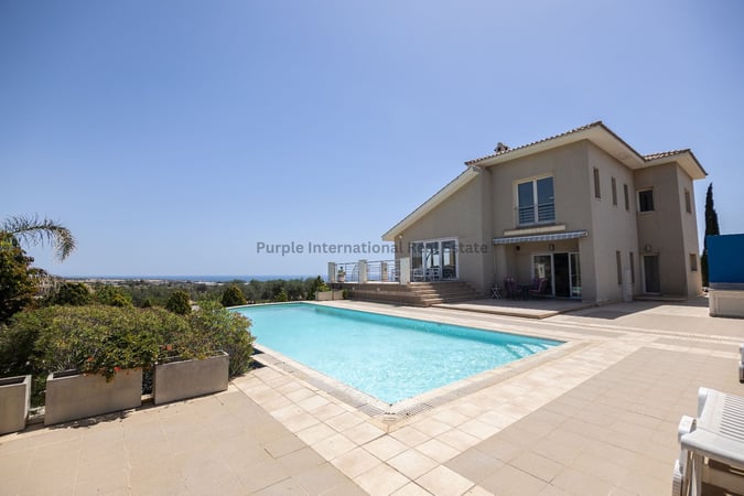 House in Maroni - view 1