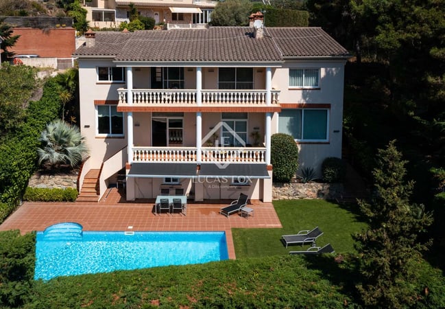 House in Cabrils - view 1