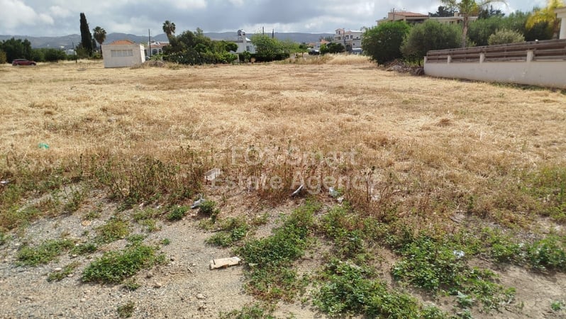 Land in Emba - view 1