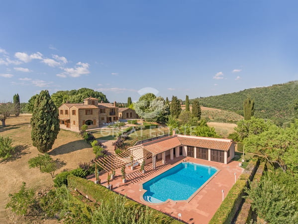 House in Torrita - view 1