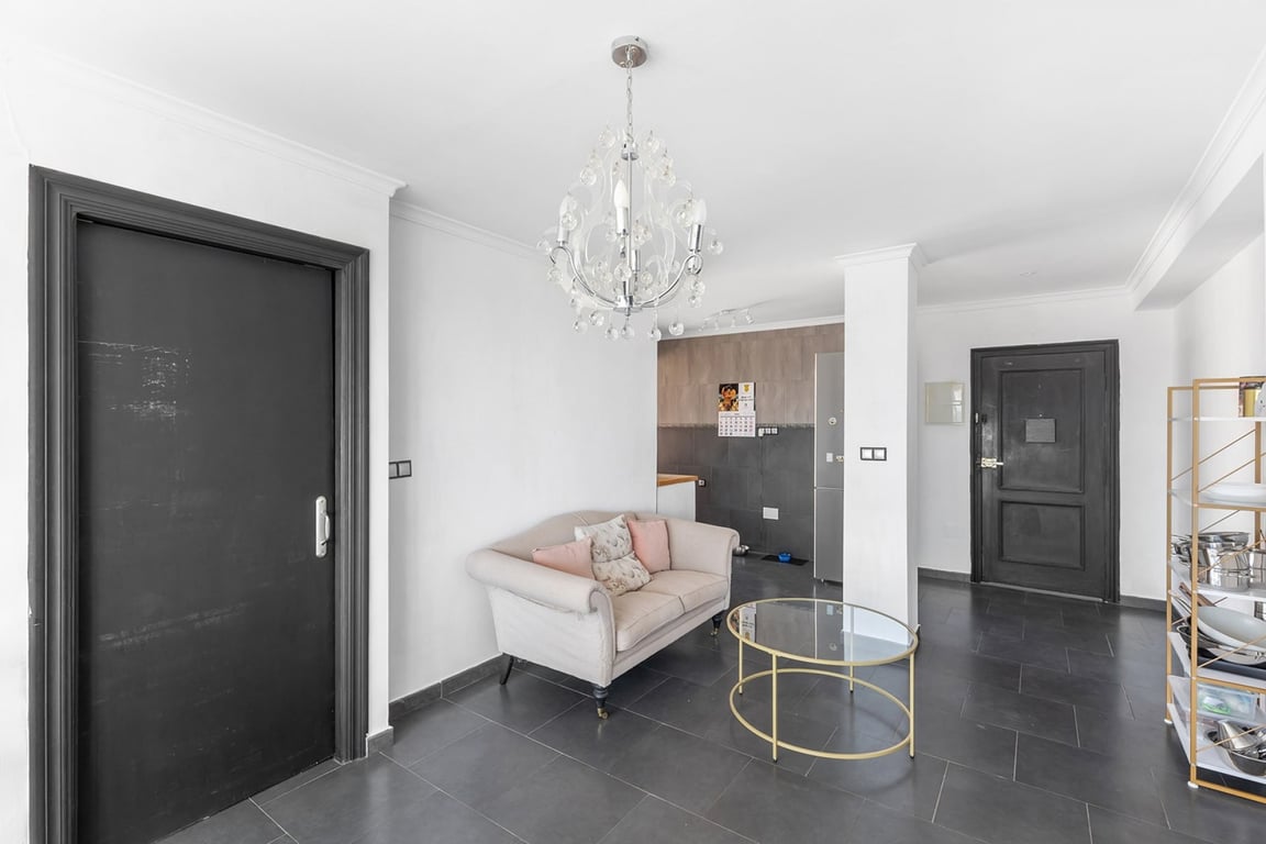 Apartment in Daya Nueva - Image 4