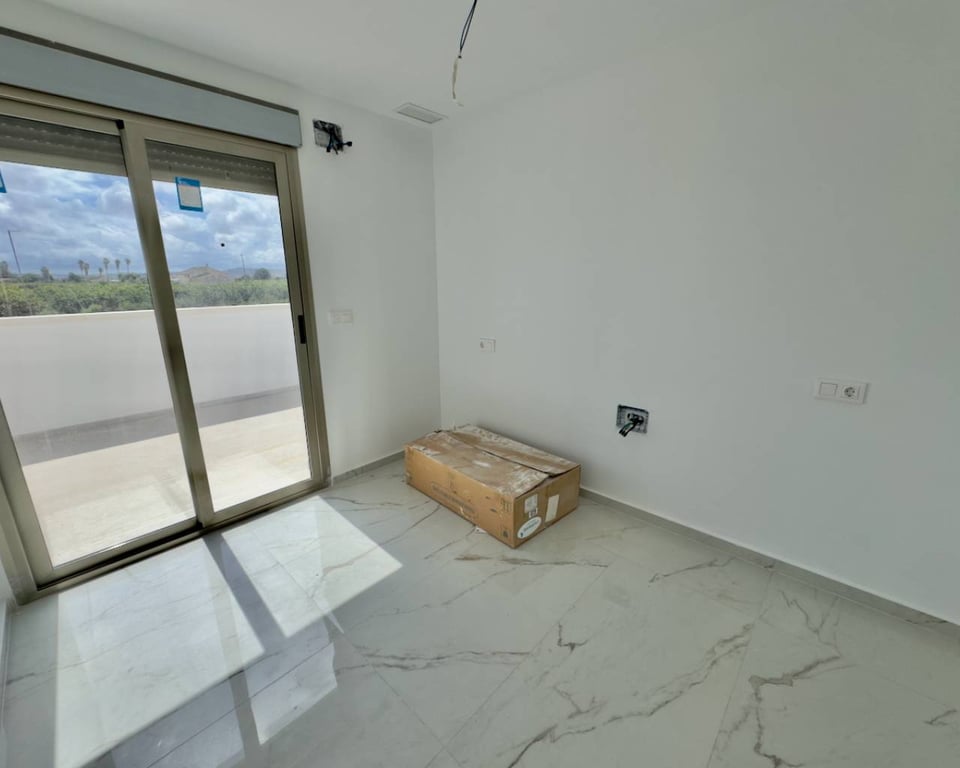 Villa in Daya Nueva - Image 5