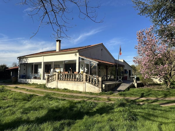 House in Bois - view 1