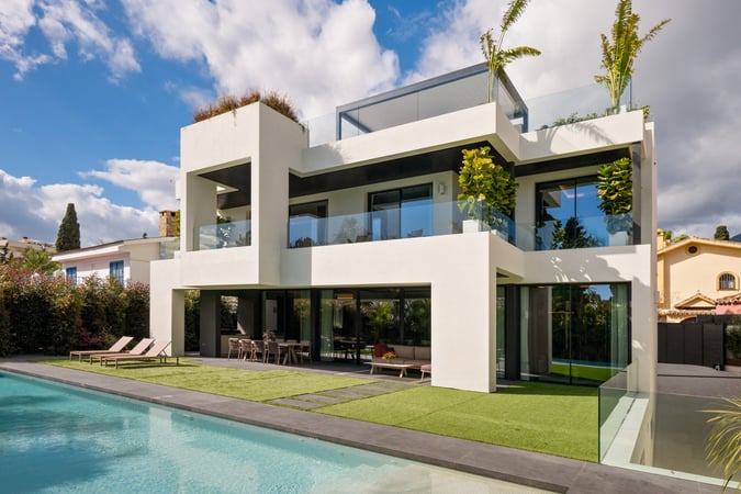 Villa in Marbella - view 1