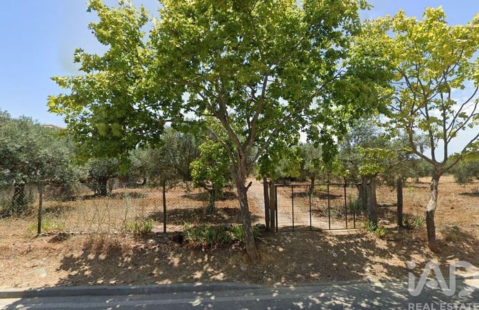 Land in Ferreiras - view 1