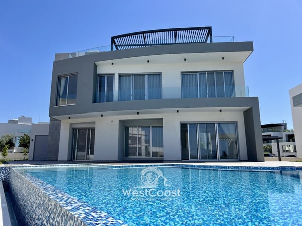 House in Koloni - view 1