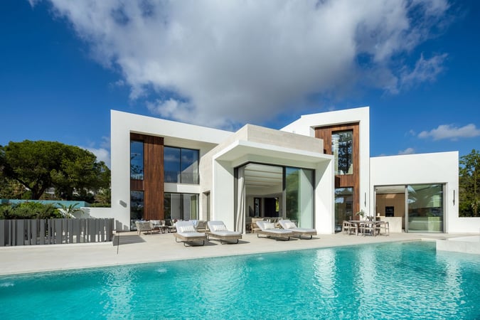 House in Marbella Del Este - view 1