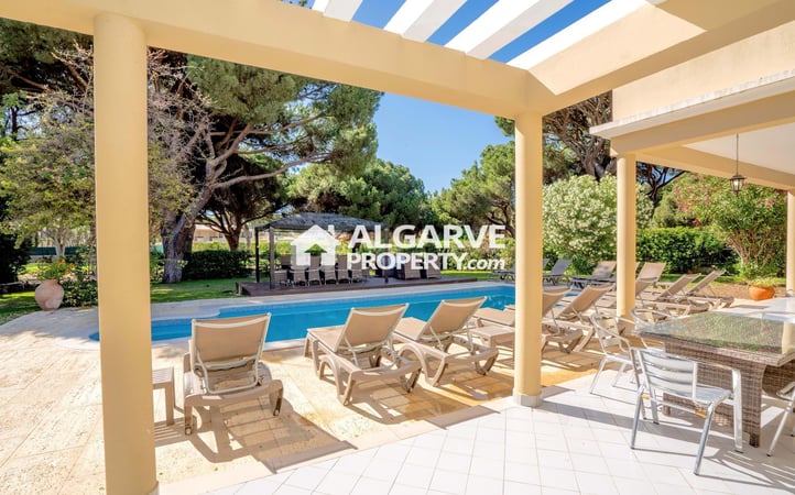 Villa in Quarteira - view 1