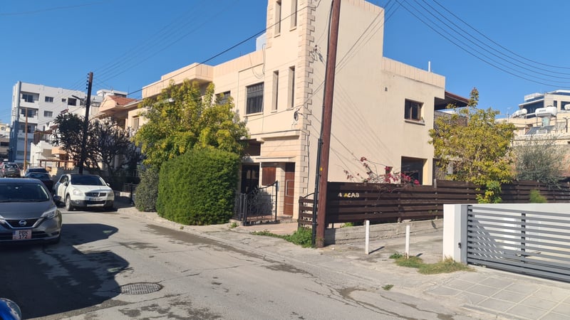 House in Mesa Geitonia - view 1