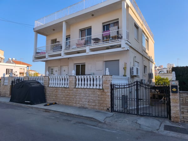 House in Kapsalos - view 1