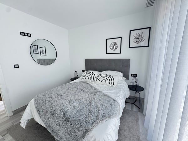 Villa in La Zenia - view 1