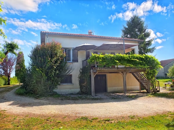 House in Monflanquin - view 1