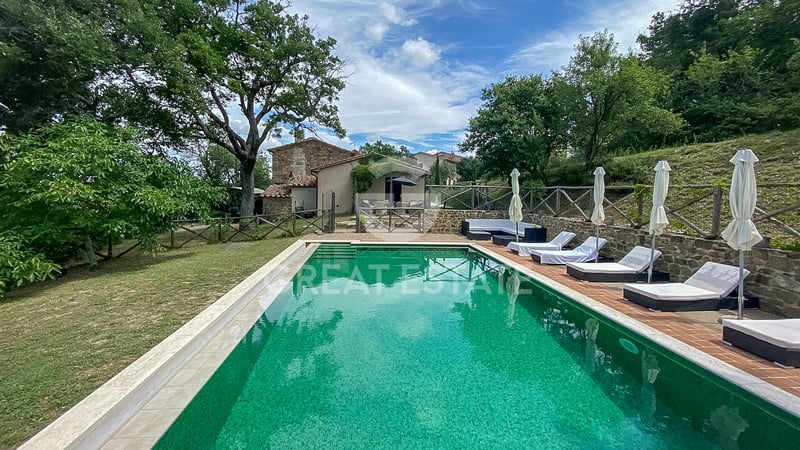 House in Castiglione d'Orcia - view 1