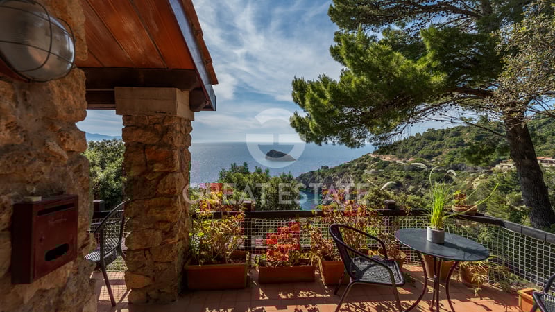 House in Cala Moresca - view 1