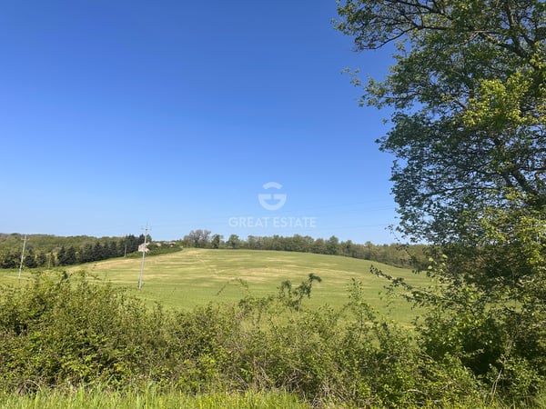 House in Massa Martana - view 1
