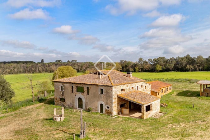 House in Girona - view 1
