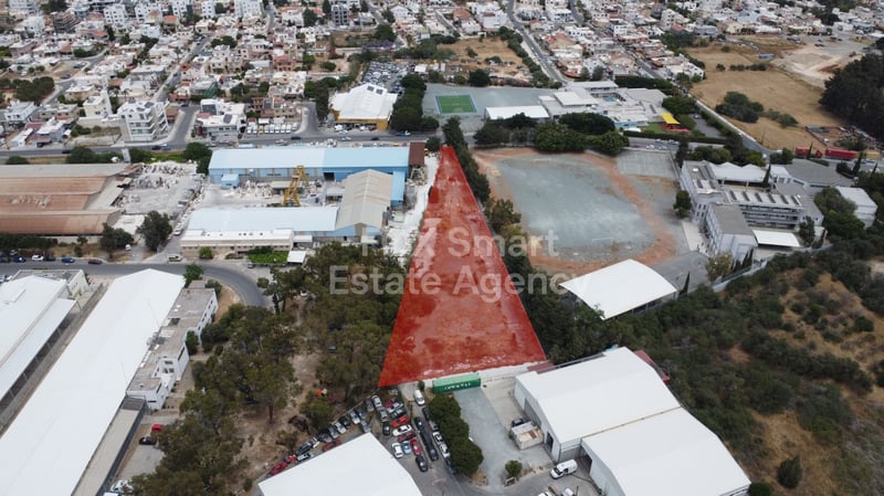 Land in Kato Polemidia - view 1