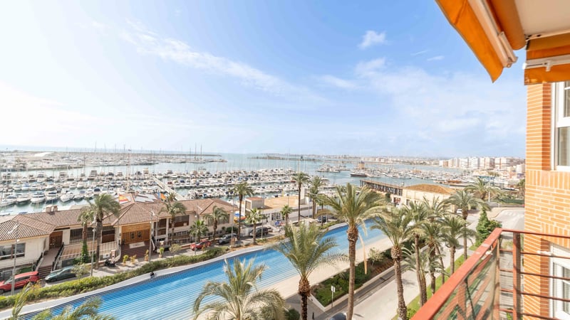 Apartment in Torrevieja - view 1