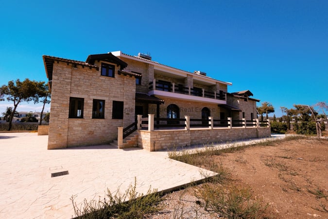 House in Perivolia - view 1