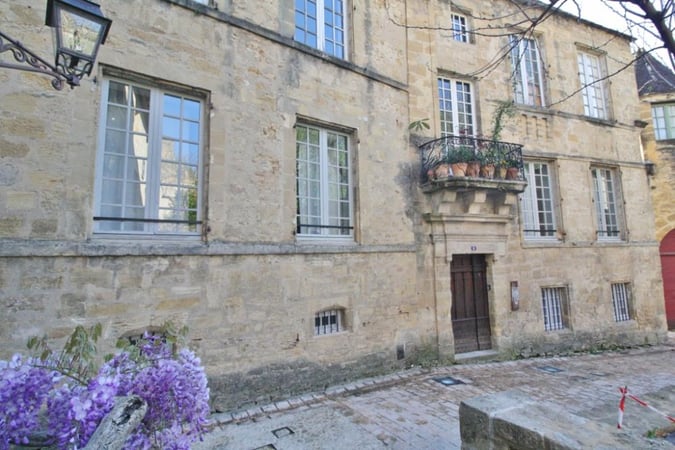 House in Arrondissement de Sarlat-la-Caneda - view 1