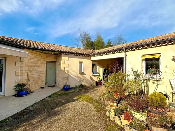 House in Lalinde - view 1