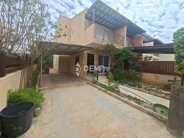 Villa in Paphos - view 1