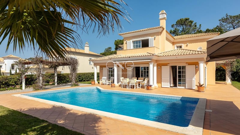 Villa in Loule - view 1