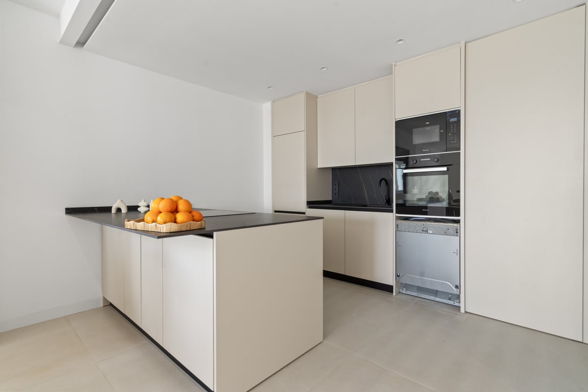 Apartment in El Paraiso - Image 3