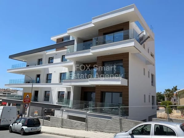 Apartment in Panthea - view 1