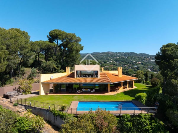 House in Barcelona - view 1