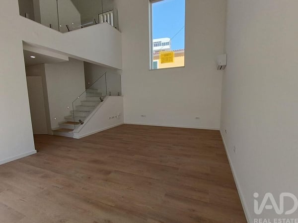 House in Costa da Caparica - view 1