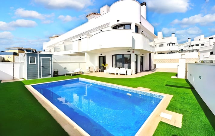 Apartment in Finestrat - view 1