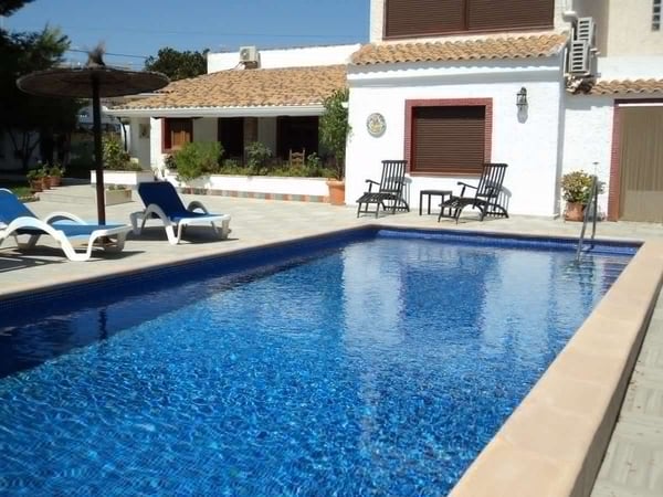 Villa in Villamartin - view 1
