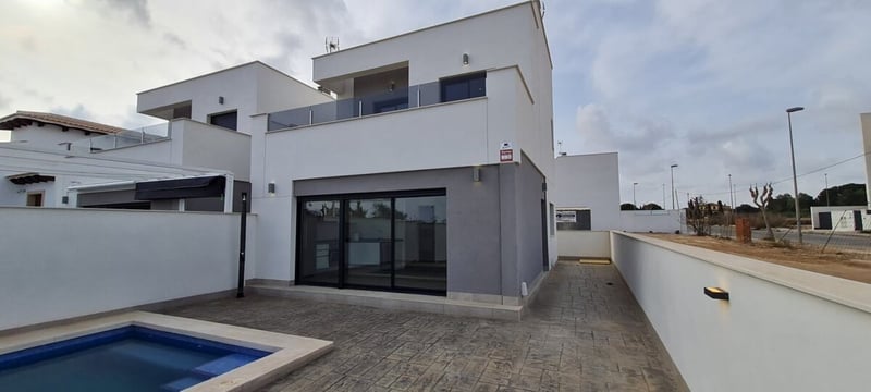 Villa in Dehesa de Campoamor - view 1