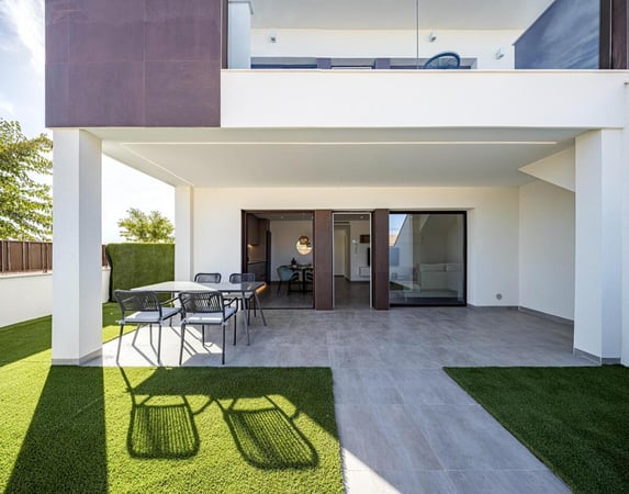 House in Los Plazas - view 1