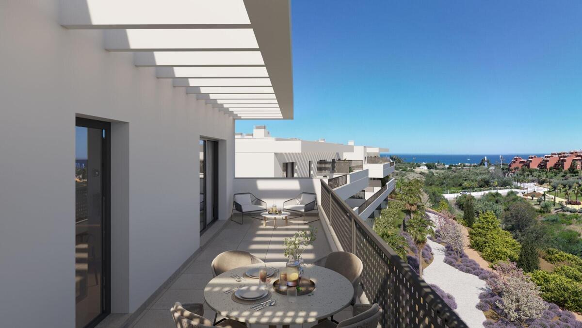 Apartment in Estepona - Image 2