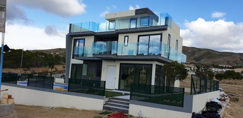 Villa in Finestrat - view 1