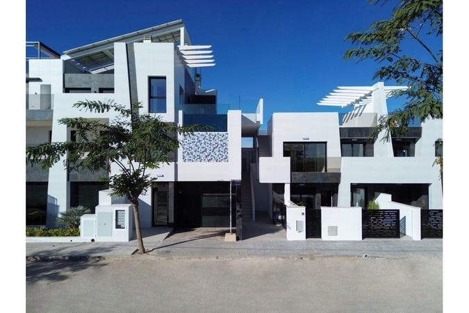 House in Torre de la Horadada - view 1