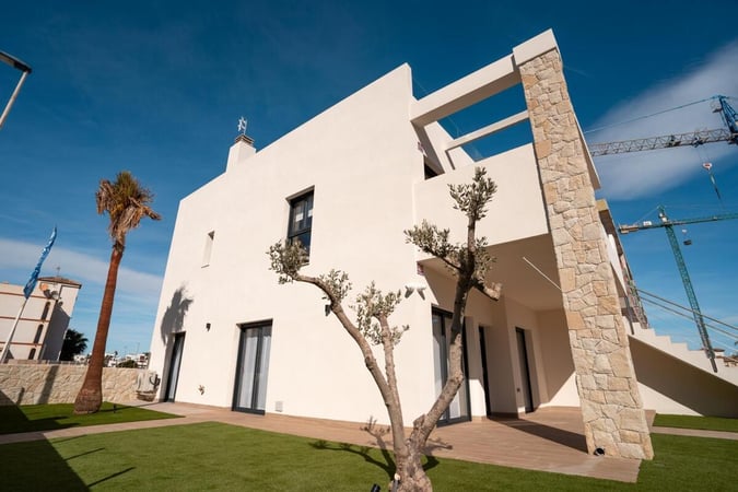 House in Torre de la Horadada - view 1